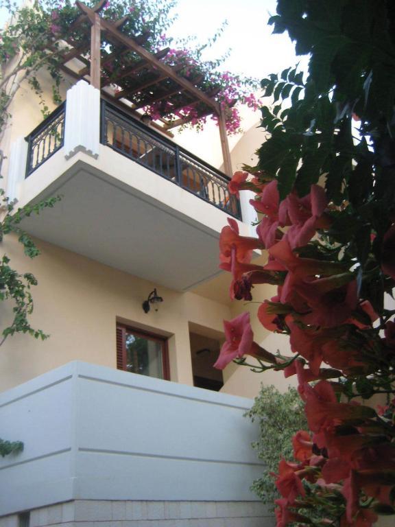 Virginia Studios Palaiochora Habitación foto